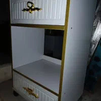 ترولی ومیز ارایشگاهی