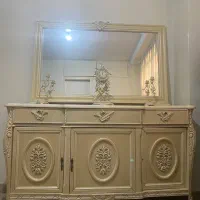 کنسول و آینه سلطنتی کرم صدفی