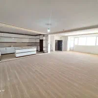 اپارتمان ۱۷۵ متری حاشیه کلید اول (دانشگاه)