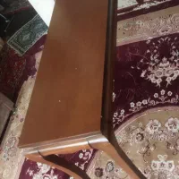 میز چوبی سالم و تمیزومحکم
