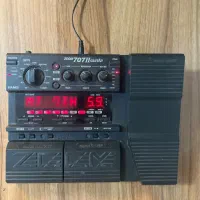 مولتی افکت ZOOM 707ii خانگی مشابه نو