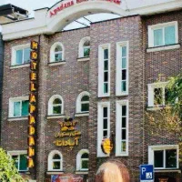 استخدام بل بوی و خدمات هتل(آقا)