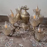 ۲عدد لوستر ۸ شاخه ای برنجی کلاسیک بسیار شکیل