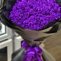 رز مینیاتوری روبانی