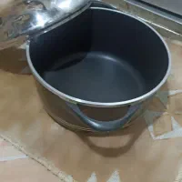 یک عددقابلمه چدن گرانیت مارک 7MGS نفره درحدنو بادر