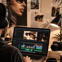 ادیتور حرفه ای ریلز واستوری اینستاگرام