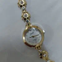 دو عدد ساعت طلایی