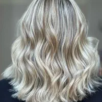 مدل برای کراتین پروتئین و بوتاکس رنگ‌و‌لایت میخوام