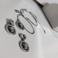 نیم ست ورساچه . گردنبند . گوشواره