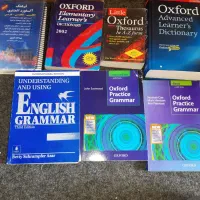 تعدادی کتاب رویهم