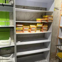 دکور و قفسه های فروشگاه بچه گانه