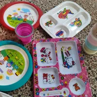 تعدادی ظروف غذای کودک نو و در حد نو|ظروف نگهدارنده، پلاستیکی، یک‌بارمصرف|کرج, عظیمیه|دیوار