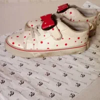 کتانی و کاپشن دخترانه|کفش و لباس بچه|رشت, بوسار|دیوار