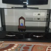 میز ال سی دی شیشه ام دی اف در حد نو