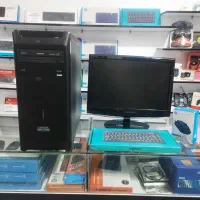 کامپیوتر با موس و کیبورد با مانیتور LCD