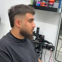 ارایشگرماهر( درصدی،کرایه صندلی)،کار اموز صفرتا صد