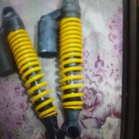 کمک عقب موتور سیکلت