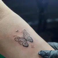 نیازمند مدل خانم برای تکمیل ژورنال