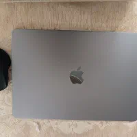 مک بوک ایر m3 نو درحد رنگ خاص سیلور باتجهیزات