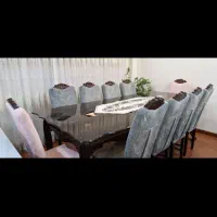 میز نهار خوری ۱۰ نفره کاملا سالم بدون فرورفتگی