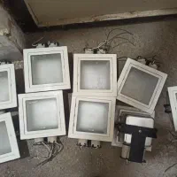 چراغ توکار تمیز و سالم