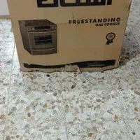 یک اجاق گاز ساده نو پنچ شعله