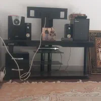 زیر تلویزیون سالم بدون شکستگی