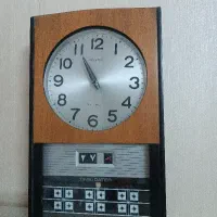 ساعت دیواری قدیمی