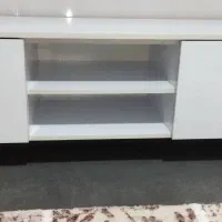 میز تلویزیون بسیار تمیز ونو