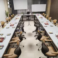 اجاره سالن کنفرانس مجهز و شیک