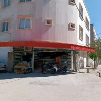 مغازه تجاری دو نبش سنددار