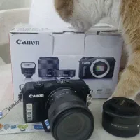 دوربین canon مدل eos m