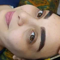 میکروبلیدینگ ابرو. فیبروز ابرو .شیدینگ لب ،خط چشم