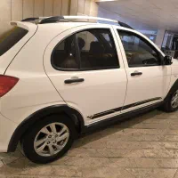 کوییک R سفید مشکی با رینگ آلومینیومی|خودرو سواری و وانت|شیراز, فرهنگ شهر|دیوار