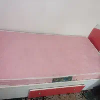 تخت خواب یک نفره چوبی کشو دار با تشک|تخت و سرویس خواب|بروجرد, |دیوار