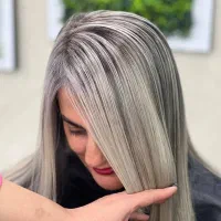 خدمات رنگ و‌ لایت