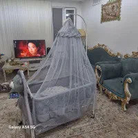 گهواره ای نوزاد در حد نو