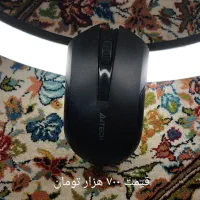 ۳ عدد موس ۱ عدد کیبورد ۱عدد خنک کننده لپ‌تاپ