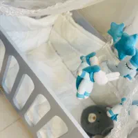 گهواره کنار مادر|تخت و صندلی بچه|شاهین‌شهر, شهرک پردیس|دیوار