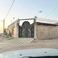 زمین با امکانات