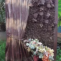 تابلوی دستساز پنجره ی انگور