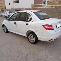 ساینا مدل ۹۷ تمیز و کم کار|خودرو سواری و وانت|شیراز, شهرک گلستان|دیوار