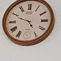ساعت دیوار چوب گرجستان