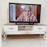 میز تلویزیون در حد نو