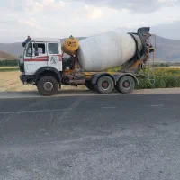 تراک میکسر بنز۸سیلندر