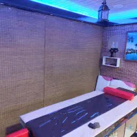 تخت و لوازم ماساژ