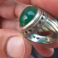 انگشتر فیروزه نیشابور و عقیق سبز یمنی
