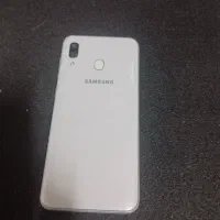 گوشی A30 حافظه ۶۴ رم ۴. بدون تعمیر در حد نو|موبایل|تربتحیدریه, آبشار|دیوار