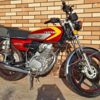 پرواز ۲۰۰ کم کار ۴۰۱ .سند سفید.|موتورسیکلت|مبارکه, |دیوار