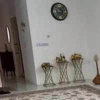 میز طلایی